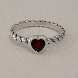 James Avery Gemstone Heart Twisted Wire Ring Sterling Silver Garnet Size 7.5